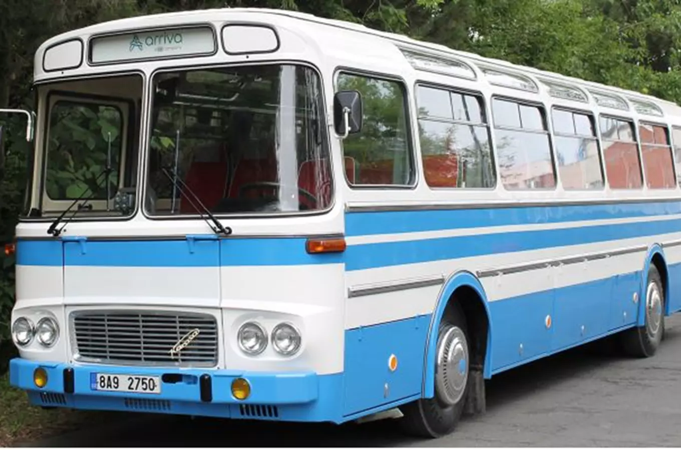 Autobusem Karosa ŠD Tourist na prohlídku vodní elektrárny Orlík