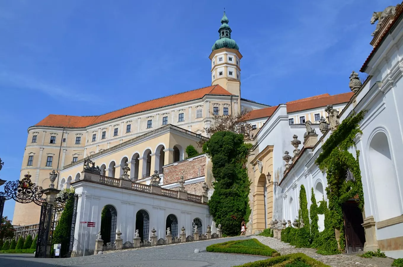 Výstava Víříme prach – 100 let založení mikulovského muzea