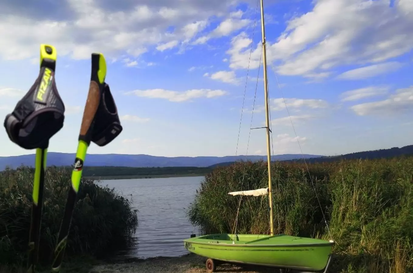 Kurz správné techniky Nordic Walking u jezera Milada