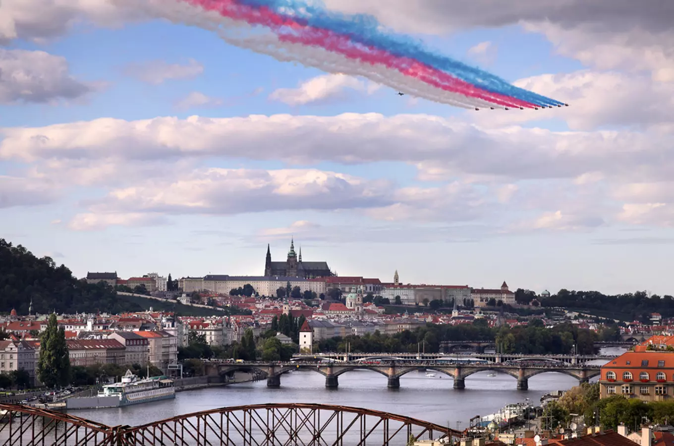 Průlet britských stíhaček nad Prahou 2026