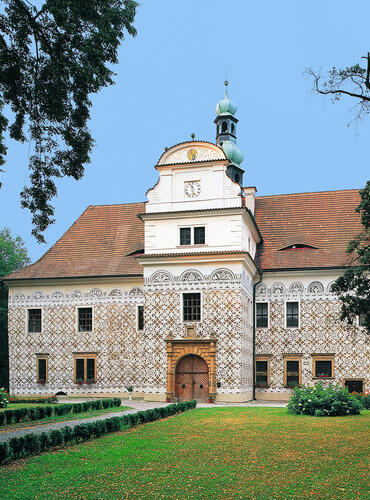 Farmářské trhy a Burčákobraní zámek Doudleby