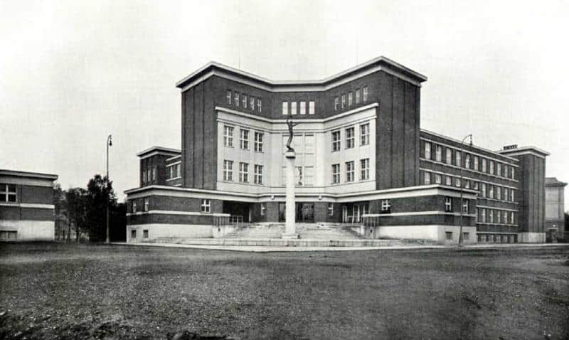 Daniel Verner: Škola základ života aneb Architektura škol