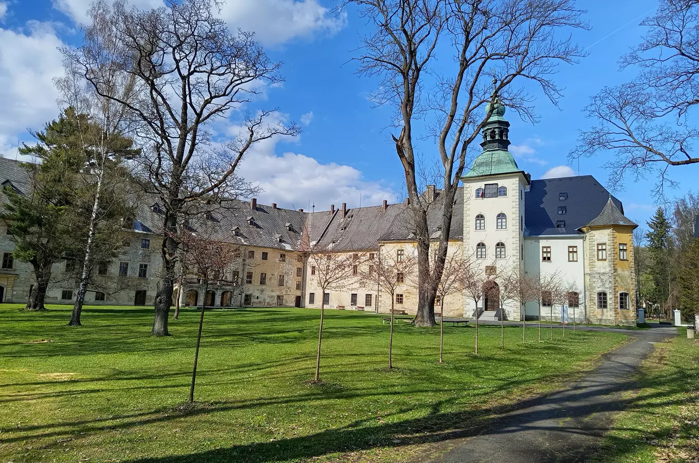 Den otevřených dveří na zámku Janovice u Rýmařova