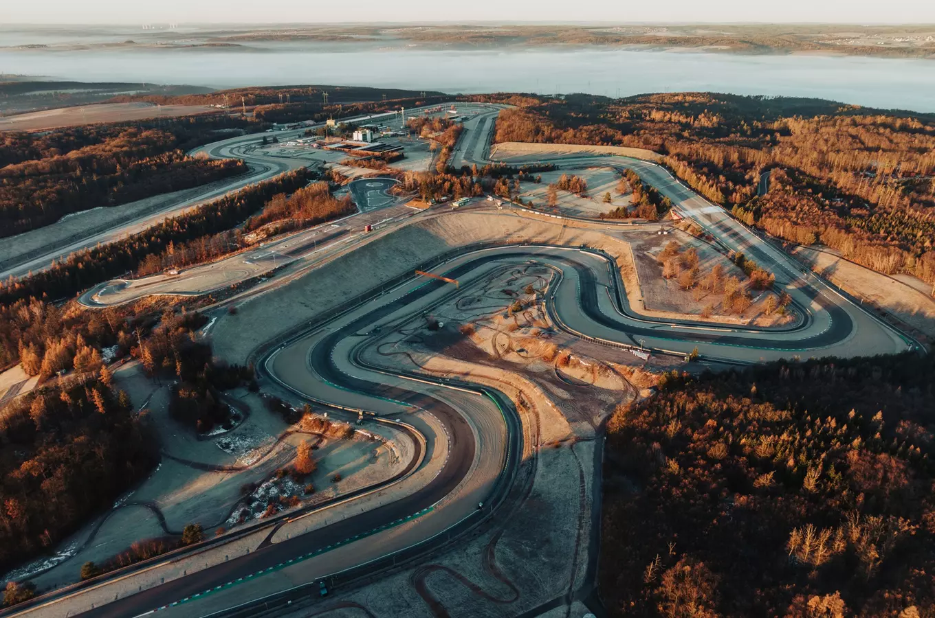 Masarykův okruh pěšky – zimní trackwalk na Automotodromu Brno