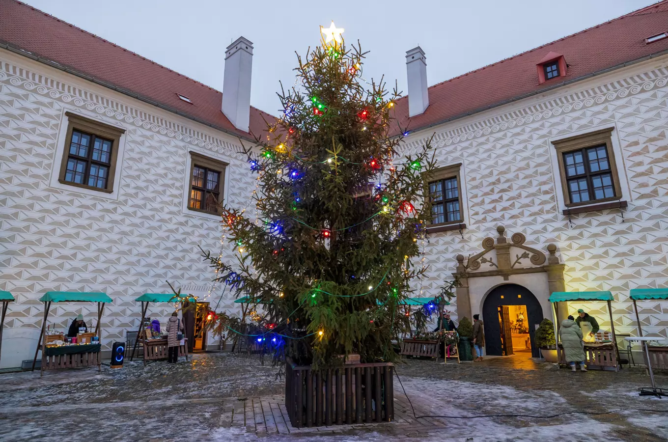 Adventní odpoledne na zámku Valeč