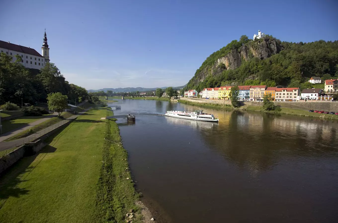 Lodní linka T92 Ústí nad Labem – Děčín – Hřensko