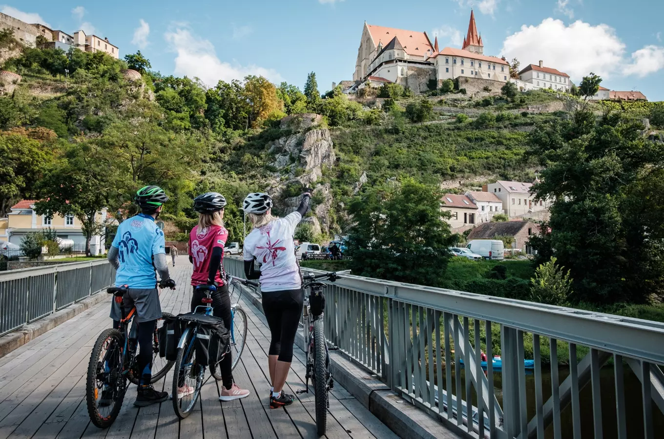 Krajem vína – Tour de burčák po vinařských stezkách Znojemska 2026