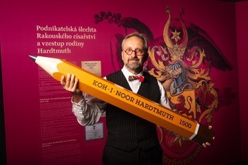 Koh-i-noor Hardtmuth - Příběh rodiny a továrny