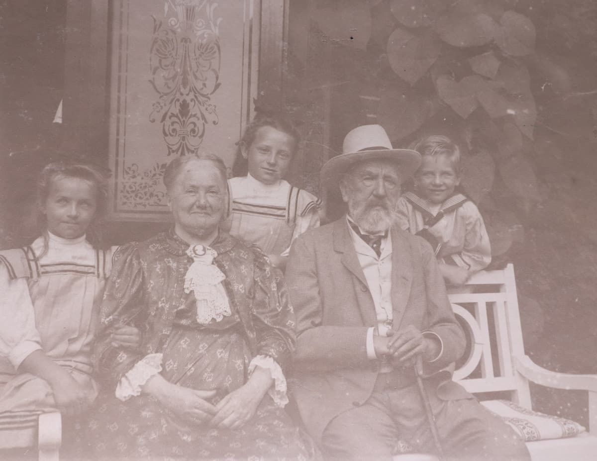 Vernisáž výstavy Svět očima Budigů. Příběh svitavského továrníka na historických fotografiích