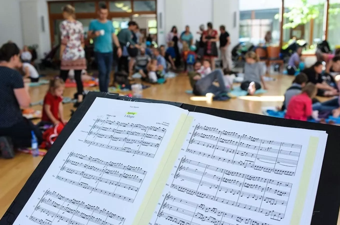 Filharmoniště – Slavné filmové melodie s houslemi a harfou (s dětmi 0-3 let)