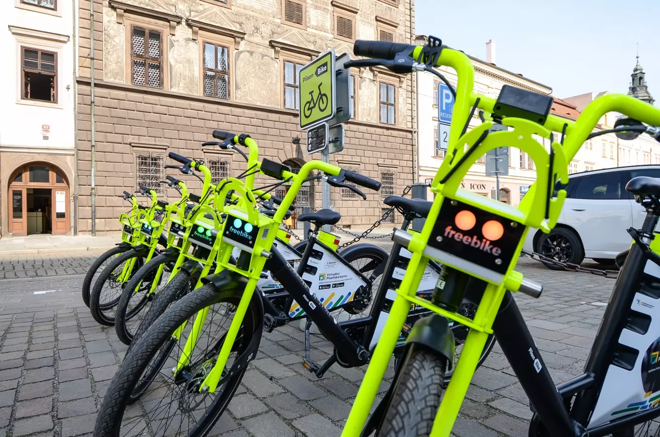 Bikesharing v Plzni – projeďte město na sdíleném elektrokole